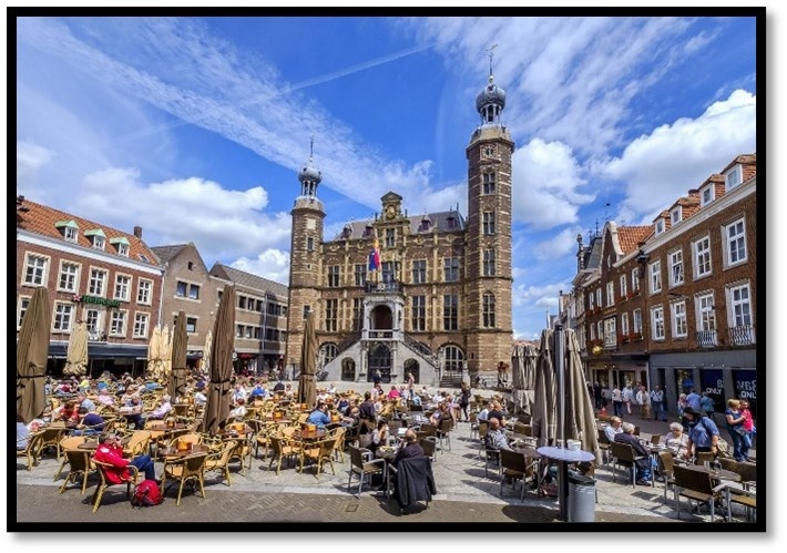 Afbeelding met lucht, gebouw, buiten, waterAutomatisch gegenereerde beschrijving